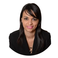 Prazer, meu nome é Naira Barros