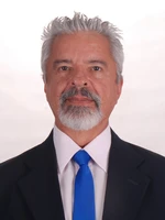 Prazer, meu nome é Magalhães